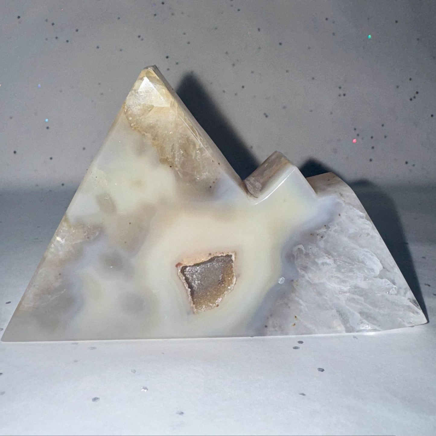 Natural Agate Mountain Carving