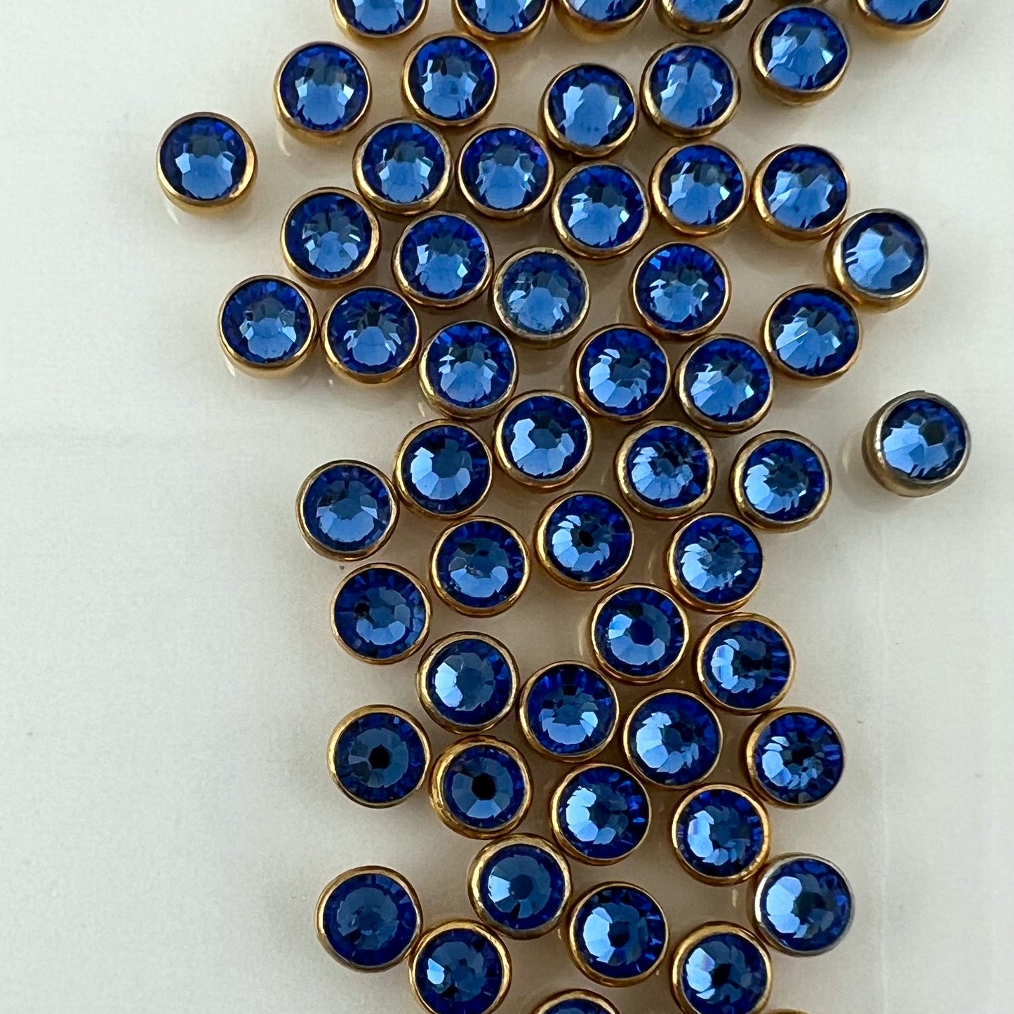 Sapphire Gold Flat 16 Gauge